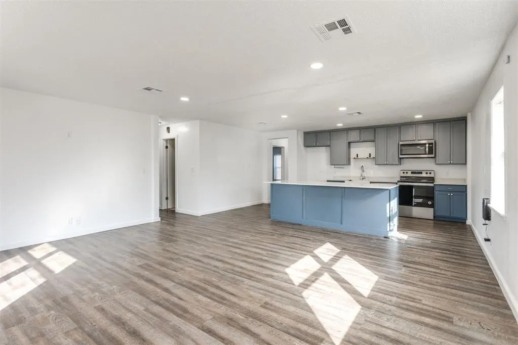 Photo 5 — 8001 Bethel Road, Norman, OK 73026