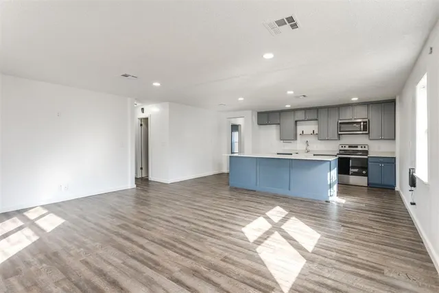 Photo 5 — 8001 Bethel Road, Norman, OK 73026