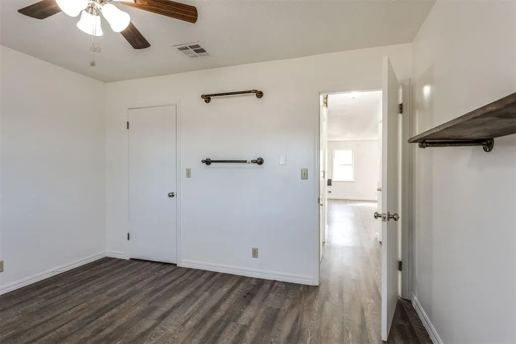 Photo 19 — 8001 Bethel Road, Norman, OK 73026