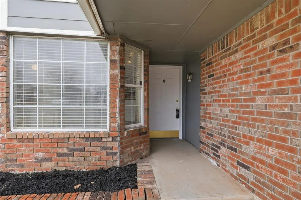 Photo 4 — 11421 Wallace Avenue, Oklahoma City, OK 73162