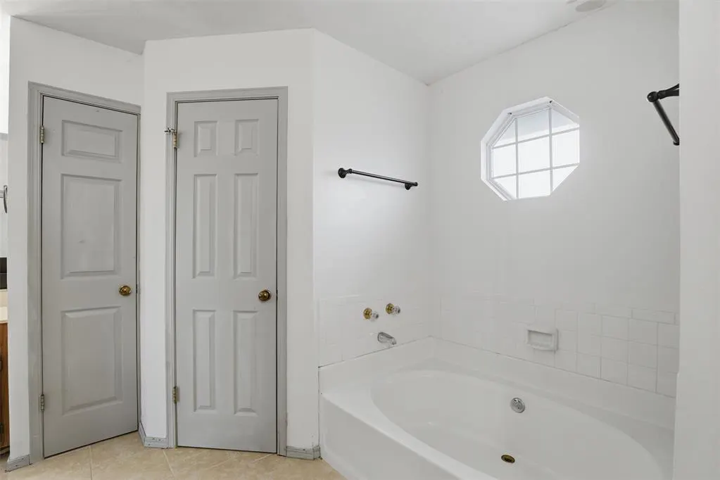 Photo 27 — 11421 Wallace Avenue, Oklahoma City, OK 73162