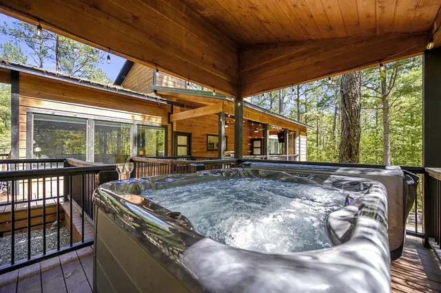 Photo 2 — 114 Eagle Pine Lane, Broken Bow, OK 74728
