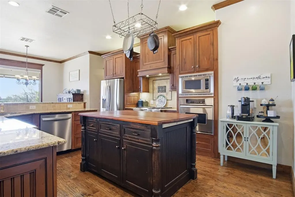 Photo 12 — 3104 Twin Lake Drive, Moore, OK 73165