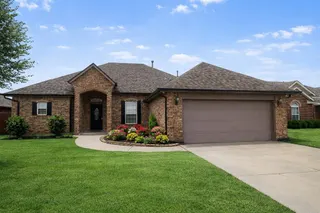Sold home at 832 Carol Ann Place