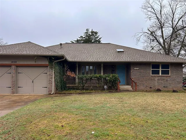 Photo 2 — 1428 Cinderella Avenue, Norman, OK 73072