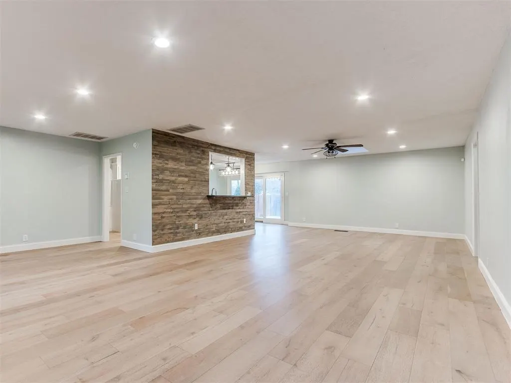 Photo 5 — 1428 Cinderella Avenue, Norman, OK 73072