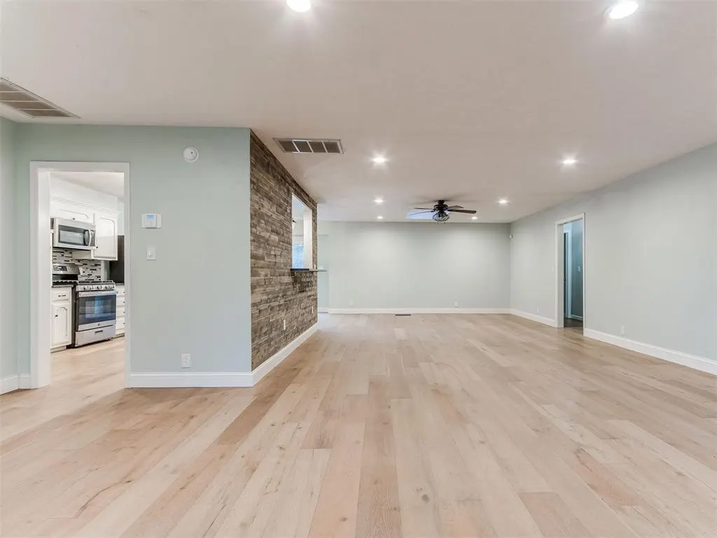 Photo 6 — 1428 Cinderella Avenue, Norman, OK 73072