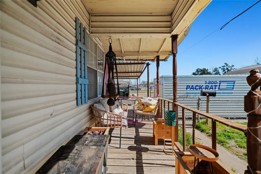 Photo 3 — 501 SE 15th Street, Oklahoma City, OK 73129