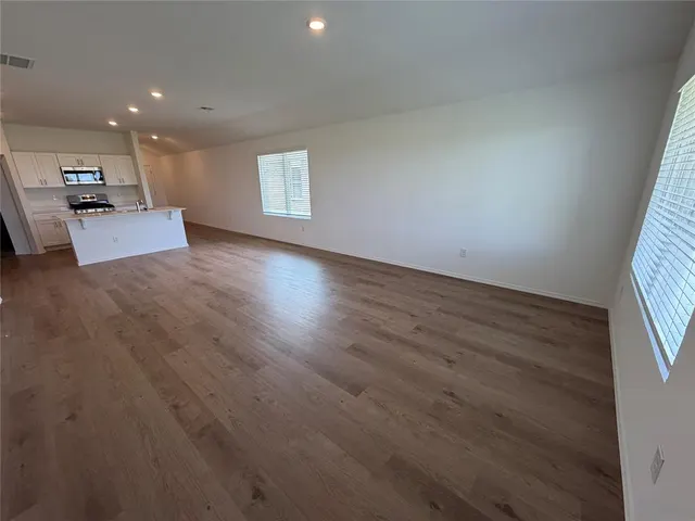 Photo 2 — 12828 Torretta Way, Yukon, OK 73099