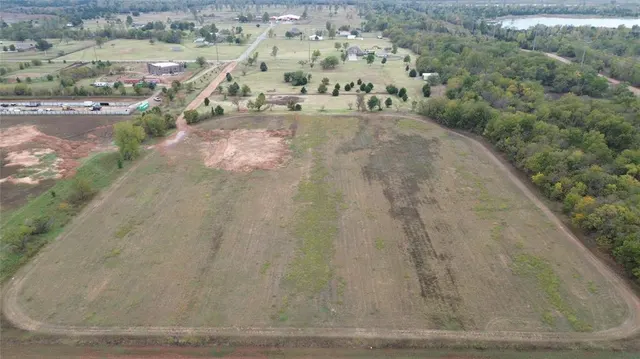 Photo 3 — S St. Claire Avenue, Oklahoma City, OK 73170