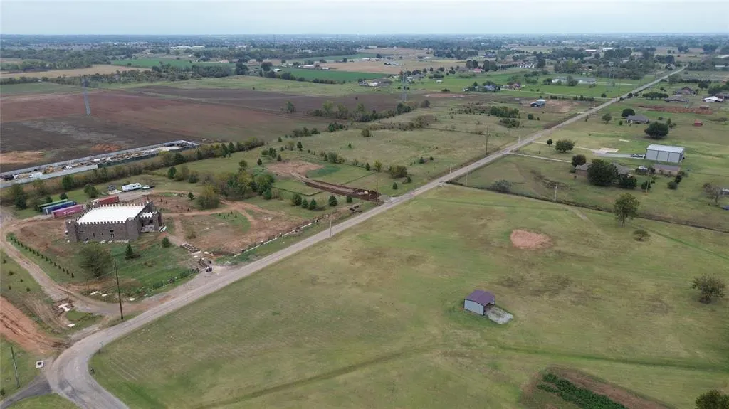 Photo 7 — S St. Claire Avenue, Oklahoma City, OK 73170