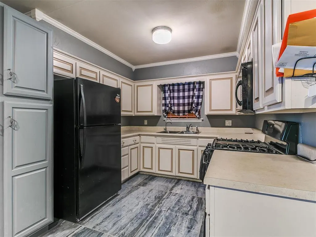 Photo 10 — 3712 NW 58th Terrace, Oklahoma City, OK 73112