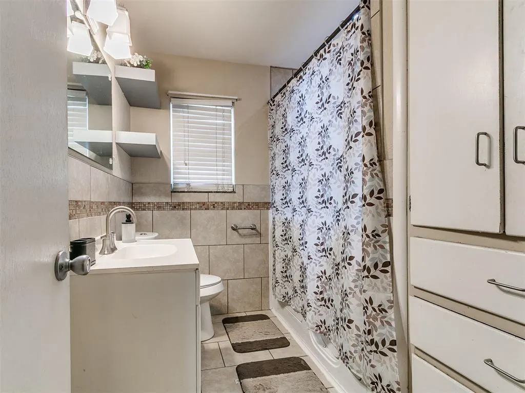 Photo 14 — 3712 NW 58th Terrace, Oklahoma City, OK 73112