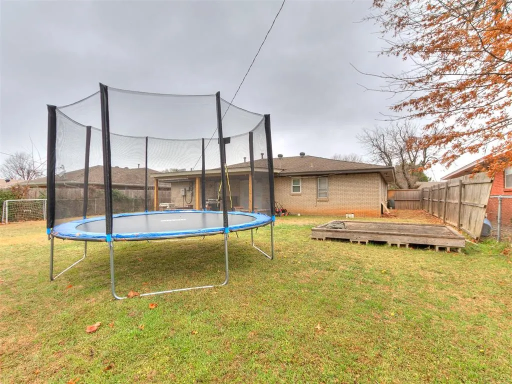 Photo 26 — 3712 NW 58th Terrace, Oklahoma City, OK 73112