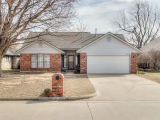 Sold home at 938 Travis Court