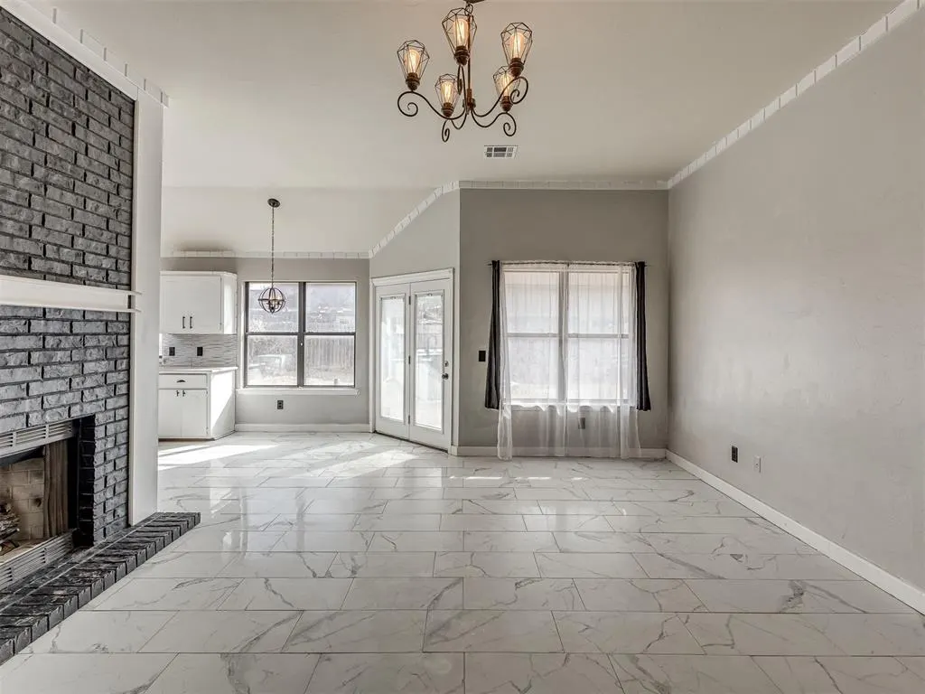 Photo 4 — 938 Travis Court, Oklahoma City, OK 73130