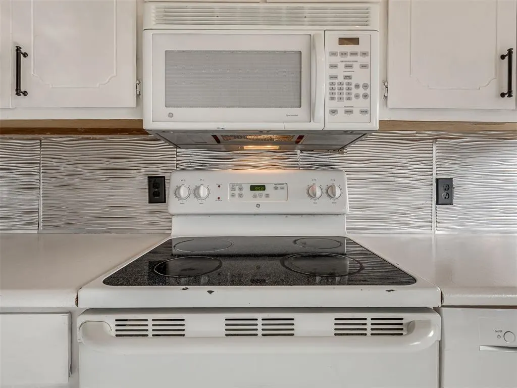 Photo 9 — 938 Travis Court, Oklahoma City, OK 73130
