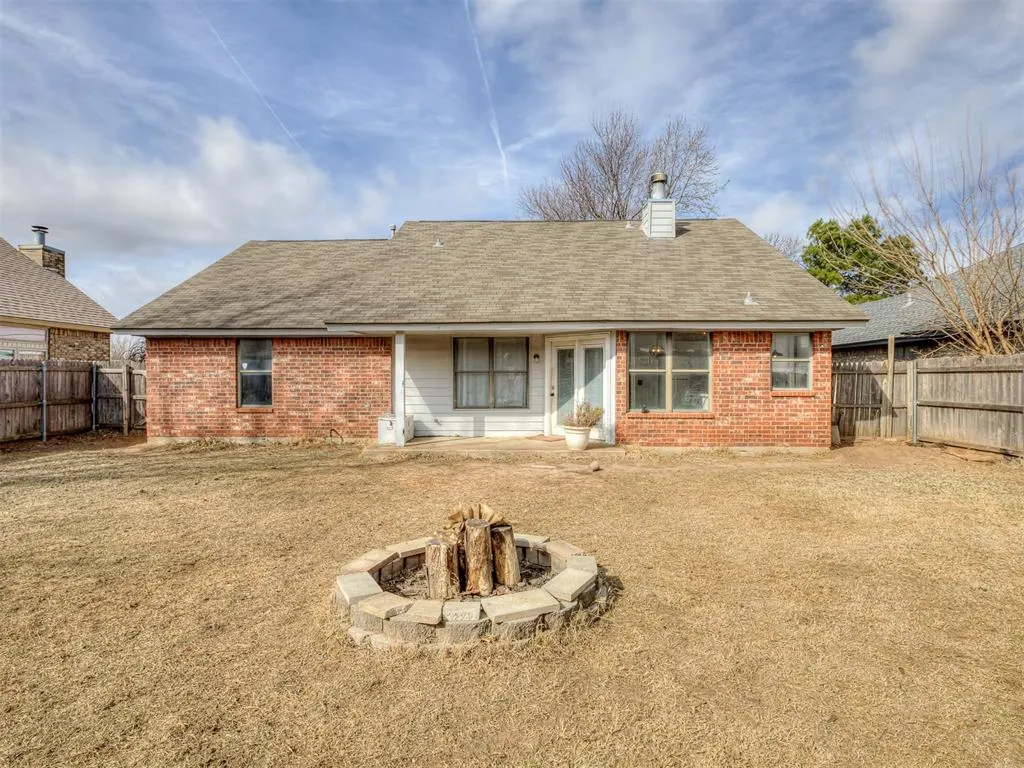 Photo 17 — 938 Travis Court, Oklahoma City, OK 73130