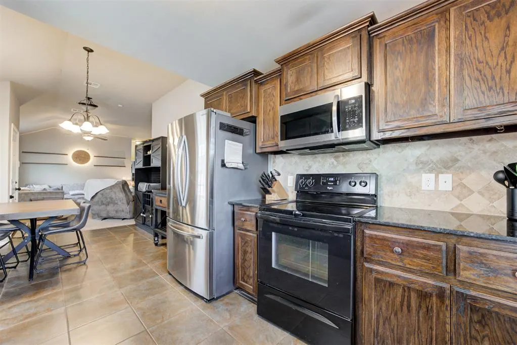 Photo 11 — 12636 William Penn Boulevard, Oklahoma City, OK 73120
