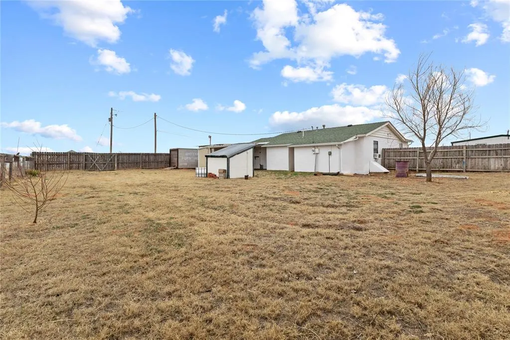 Photo 26 — 24365 Route 66 N, Weatherford, OK 73096