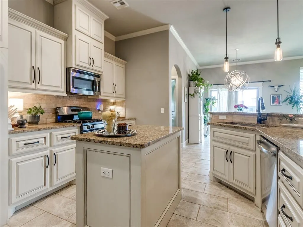 Photo 17 — 16409 Iron Fire Court, Edmond, OK 73013
