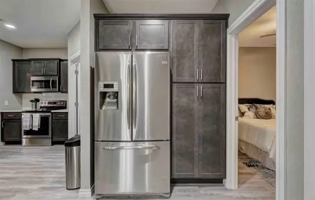 Photo 7 — 829 SW 40th Street, Moore, OK 73160