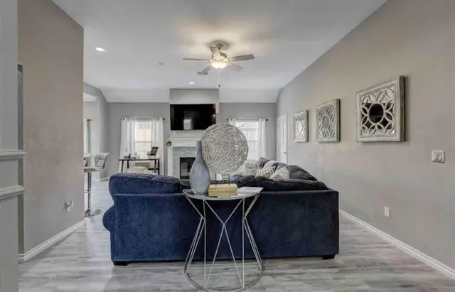 Photo 8 — 829 SW 40th Street, Moore, OK 73160
