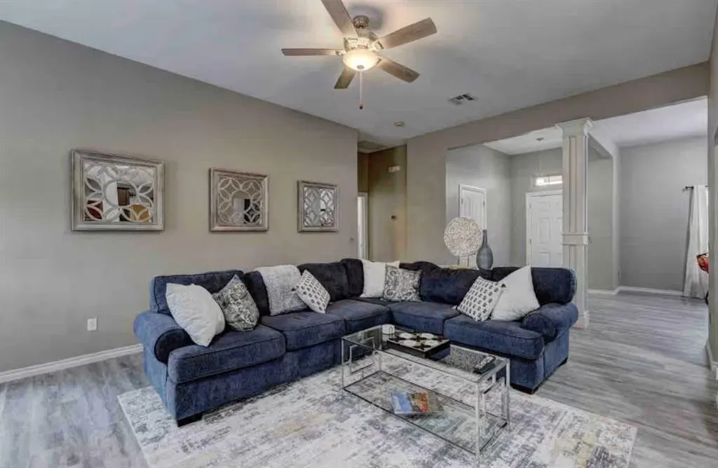 Photo 9 — 829 SW 40th Street, Moore, OK 73160