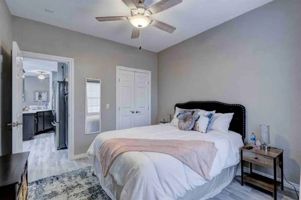 Photo 10 — 829 SW 40th Street, Moore, OK 73160