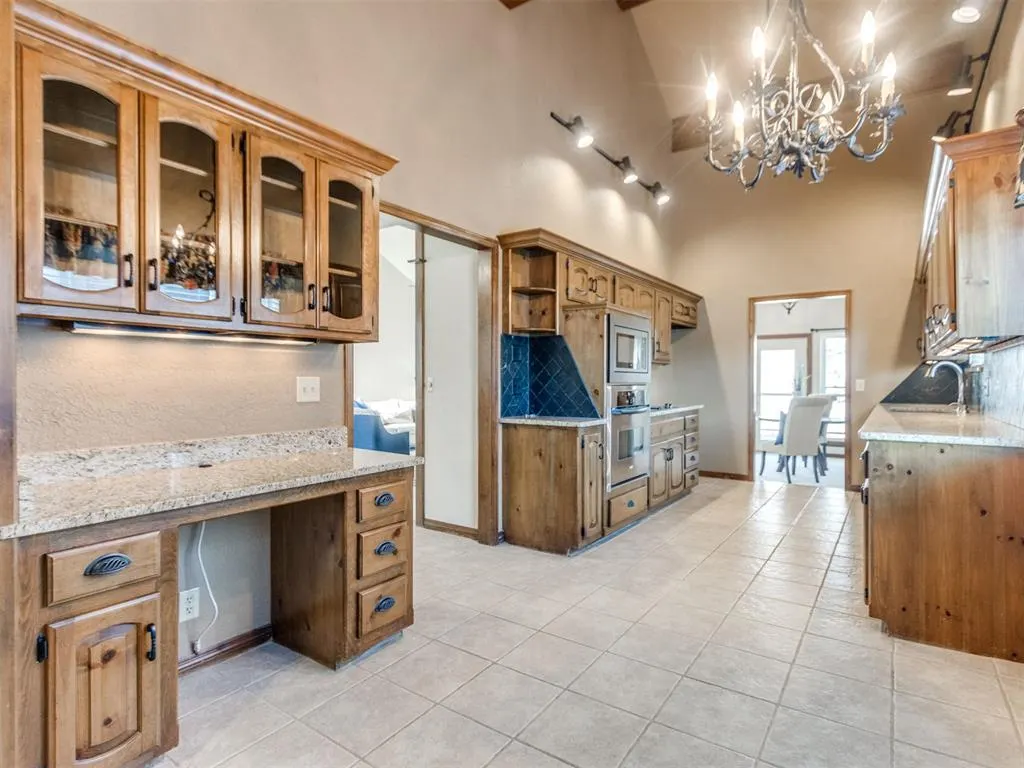 Photo 12 — 808 Richmond Road, Edmond, OK 73034