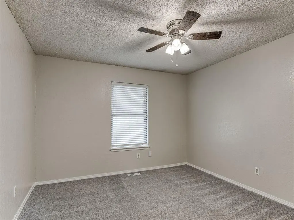 Photo 15 — 515 Ridgecrest Drive, Guthrie, OK 73044