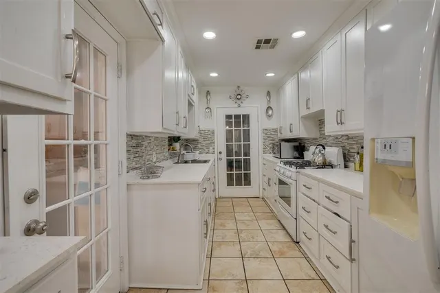 Photo 5 — 3601 SW 43rd Street, Oklahoma City, OK 73119