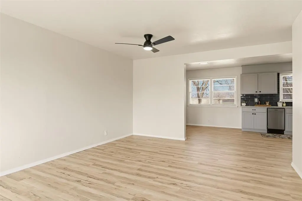 Photo 5 — 5029 NW 47th Street, Warr Acres, OK 73122