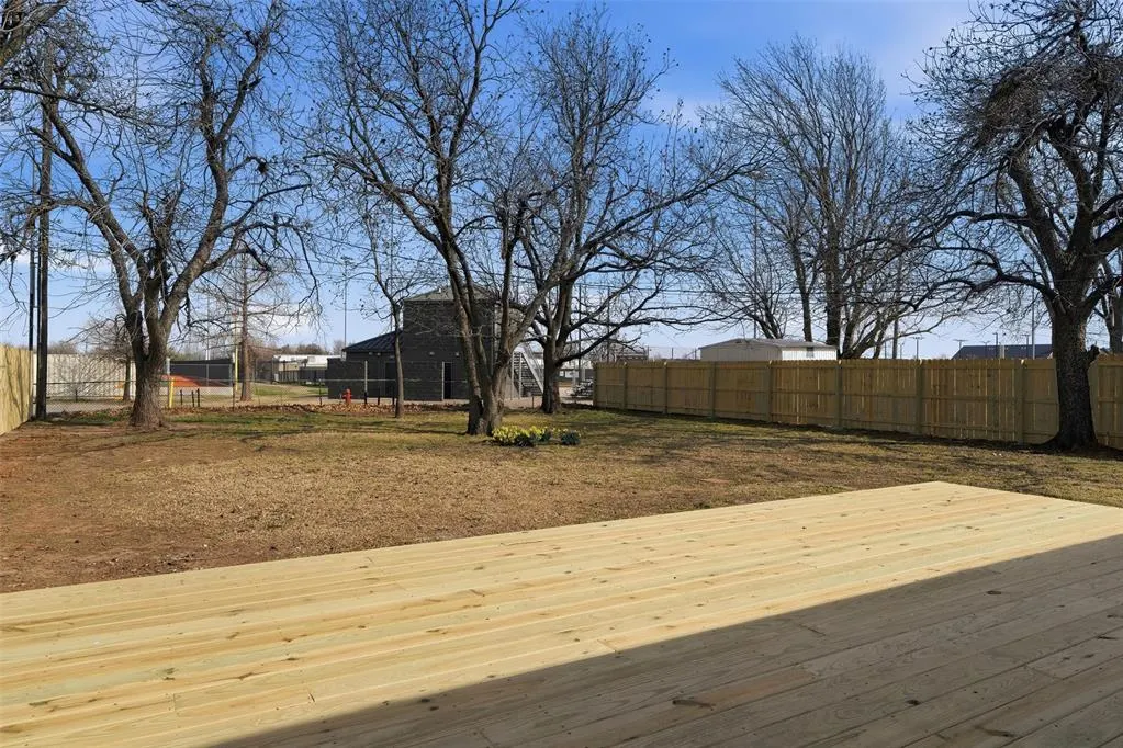 Photo 29 — 5029 NW 47th Street, Warr Acres, OK 73122