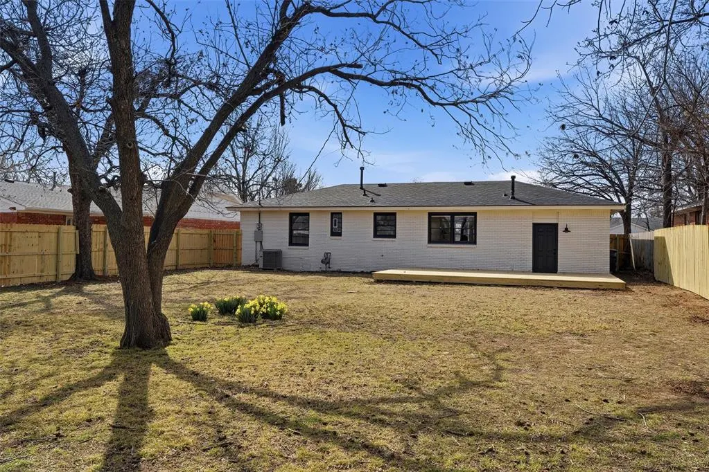 Photo 33 — 5029 NW 47th Street, Warr Acres, OK 73122