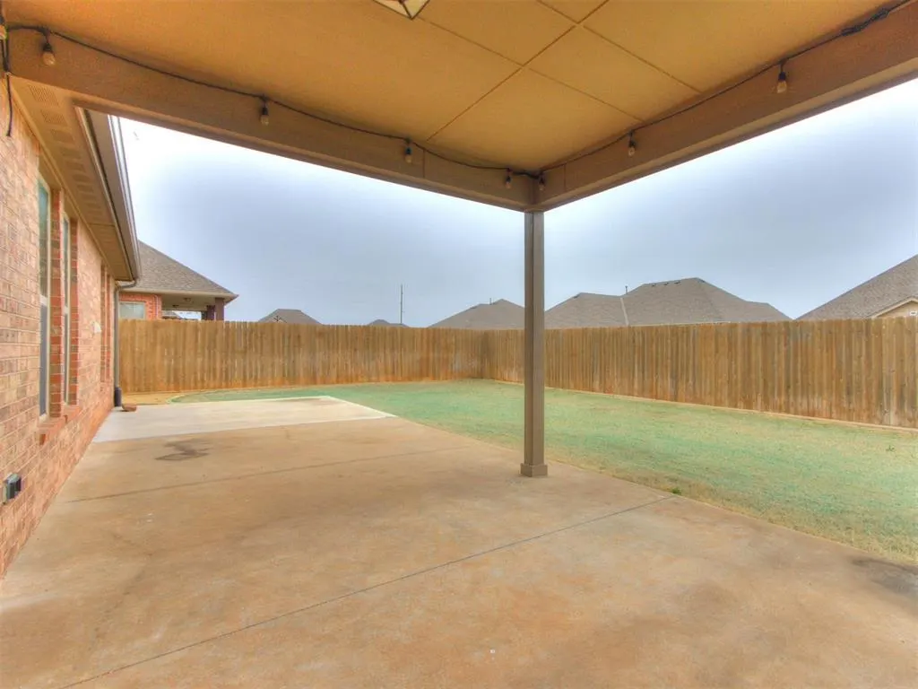 Photo 5 — 1204 Hanna Lane, Kingfisher, OK 73750
