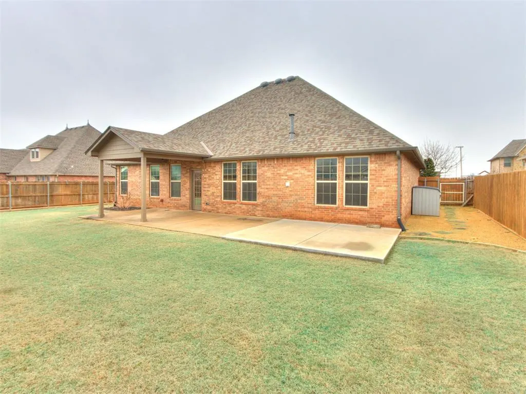 Photo 6 — 1204 Hanna Lane, Kingfisher, OK 73750