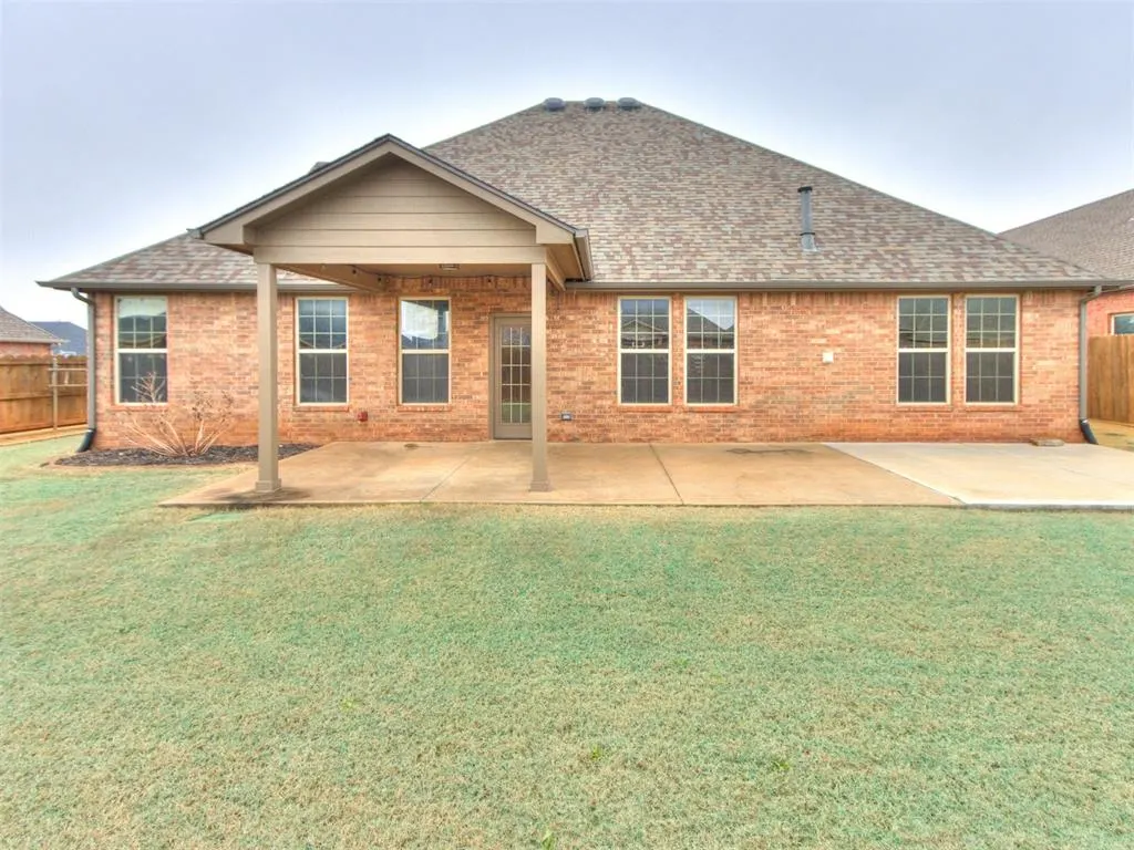 Photo 7 — 1204 Hanna Lane, Kingfisher, OK 73750