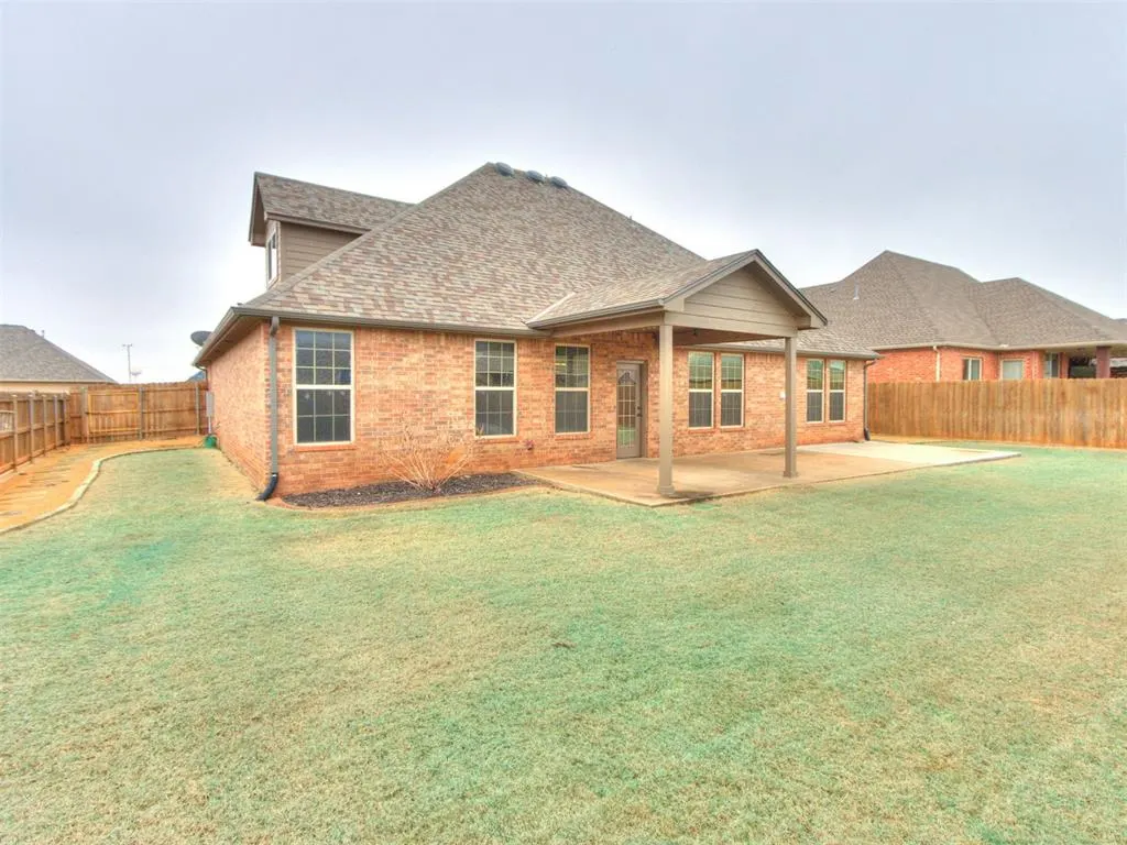 Photo 8 — 1204 Hanna Lane, Kingfisher, OK 73750