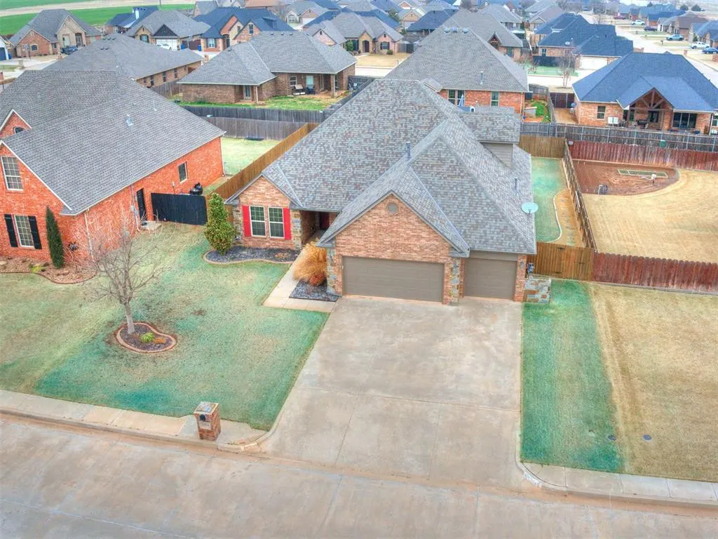 Photo 10 — 1204 Hanna Lane, Kingfisher, OK 73750