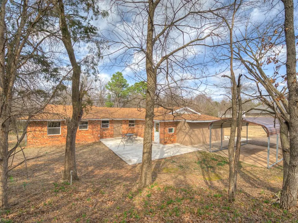 Photo 9 — 9925 Aztec Drive, Norman, OK 73026