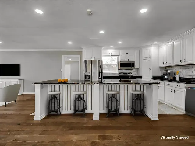 Photo 4 — 9925 Aztec Drive, Norman, OK 73026