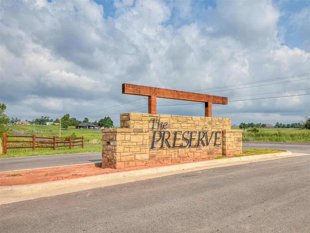 Front exterior — 8372 Autumn Blaze Drive L1B4, Blanchard, OK 73010