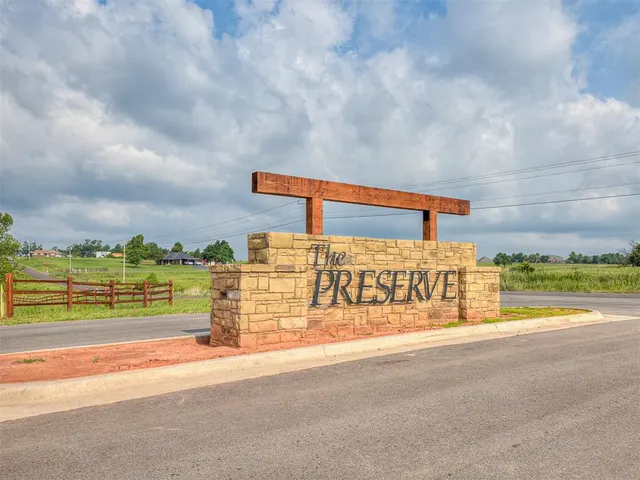 Front exterior — 8372 Autumn Blaze Drive L1B4, Blanchard, OK 73010