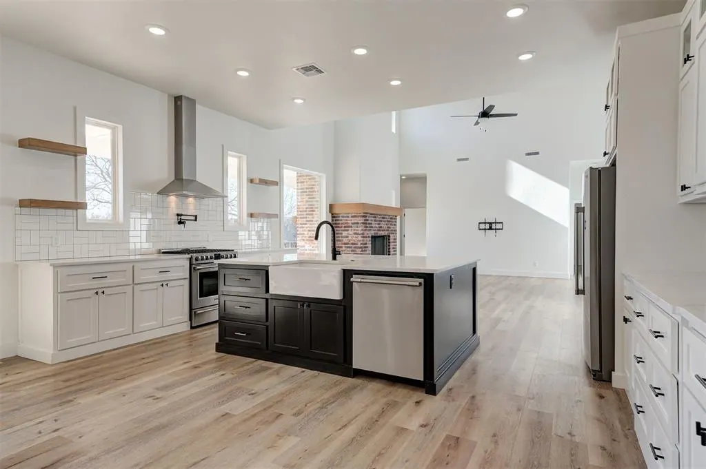 Photo 10 — 10071 Lacewood Drive, Edmond, OK 73025
