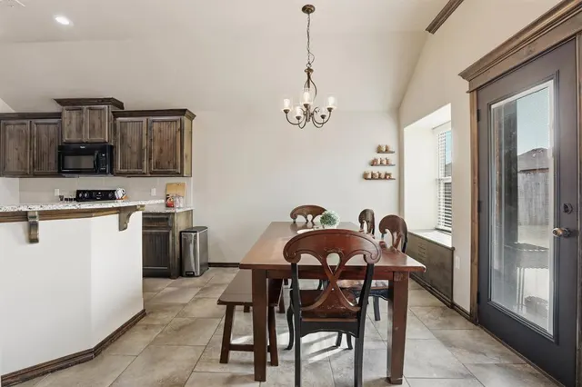 Photo 7 — 809 Bobcat Trail, Yukon, OK 73099