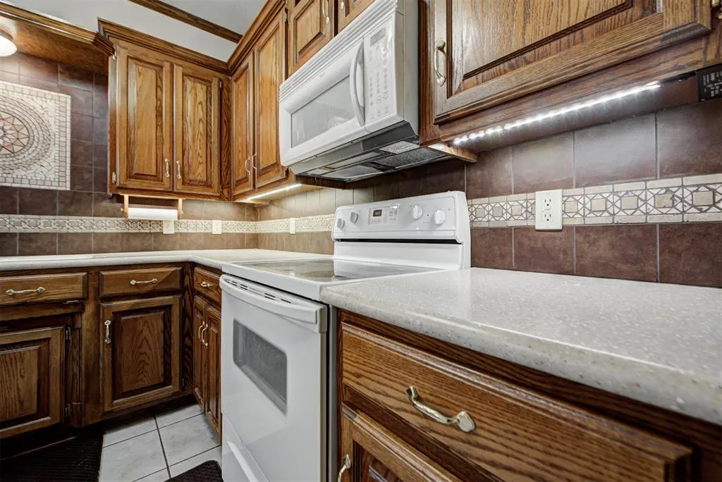 Photo 10 — 40 SW 92nd Place, Oklahoma City, OK 73139