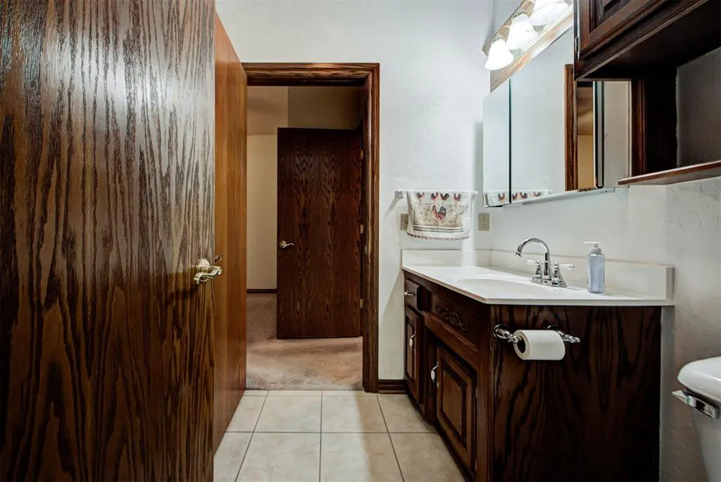Photo 21 — 40 SW 92nd Place, Oklahoma City, OK 73139