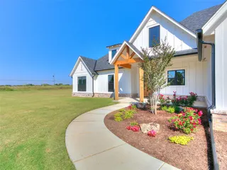 Sold home at 14029 North Ridge Drive