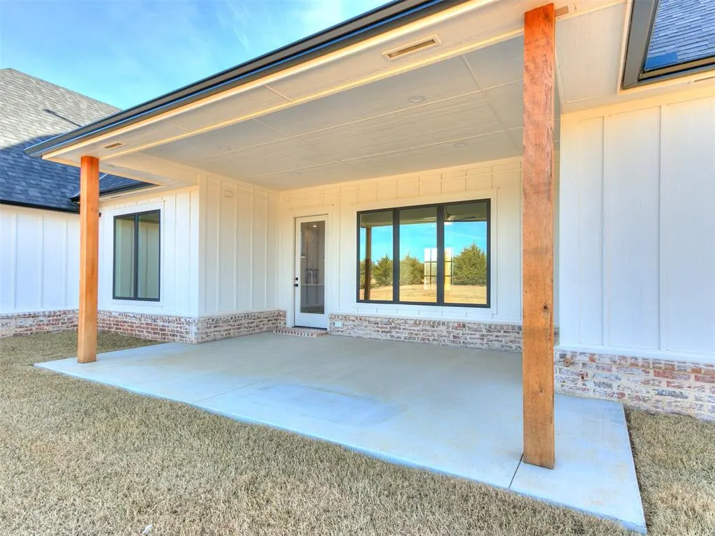 Photo 14 — 14029 North Ridge Drive, Choctaw, OK 73020